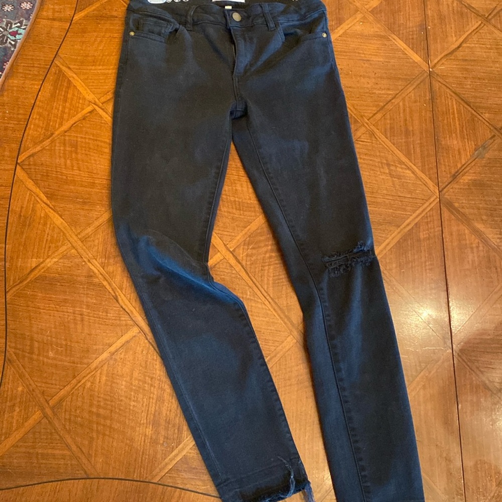 Black DL distressed Margaux ripped jeans skinny leg sz 26